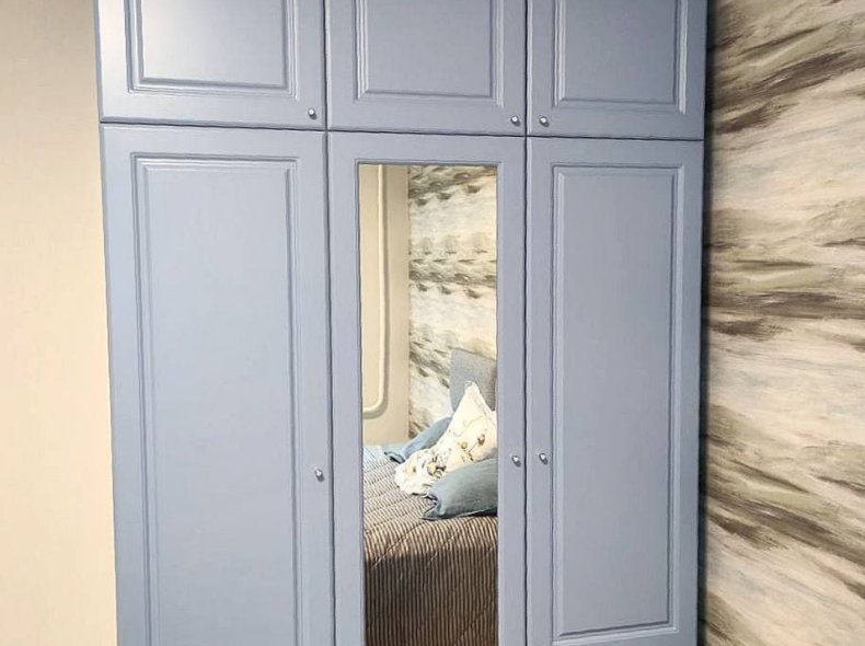 Изображение Шкаф с зеркалом и тумба Заказ №6082